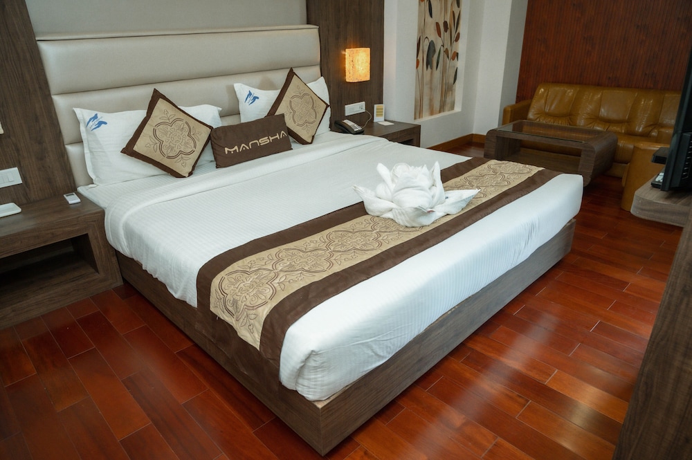 Hotel Mansha Regency 8/50