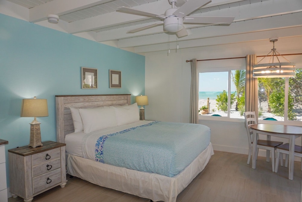 Pearl Beach Inn 6/54