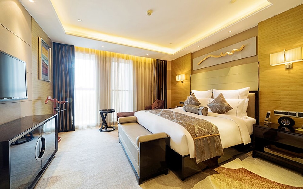 Pullman Wuxi New Lake 16/73