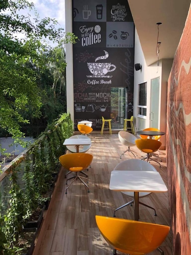 Empyrean Hotel in DHAKA