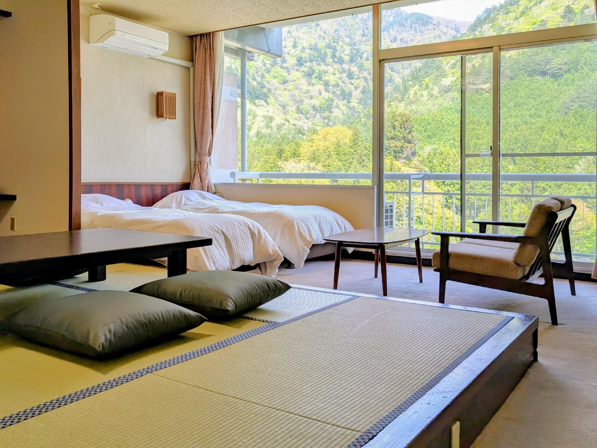 Japanese Western, Standard, Indoor Bath