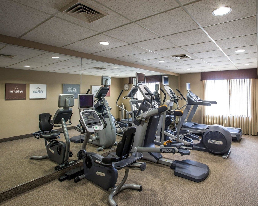 Comfort Suites Whitsett - Greensboro East Whitsett NC 26/41