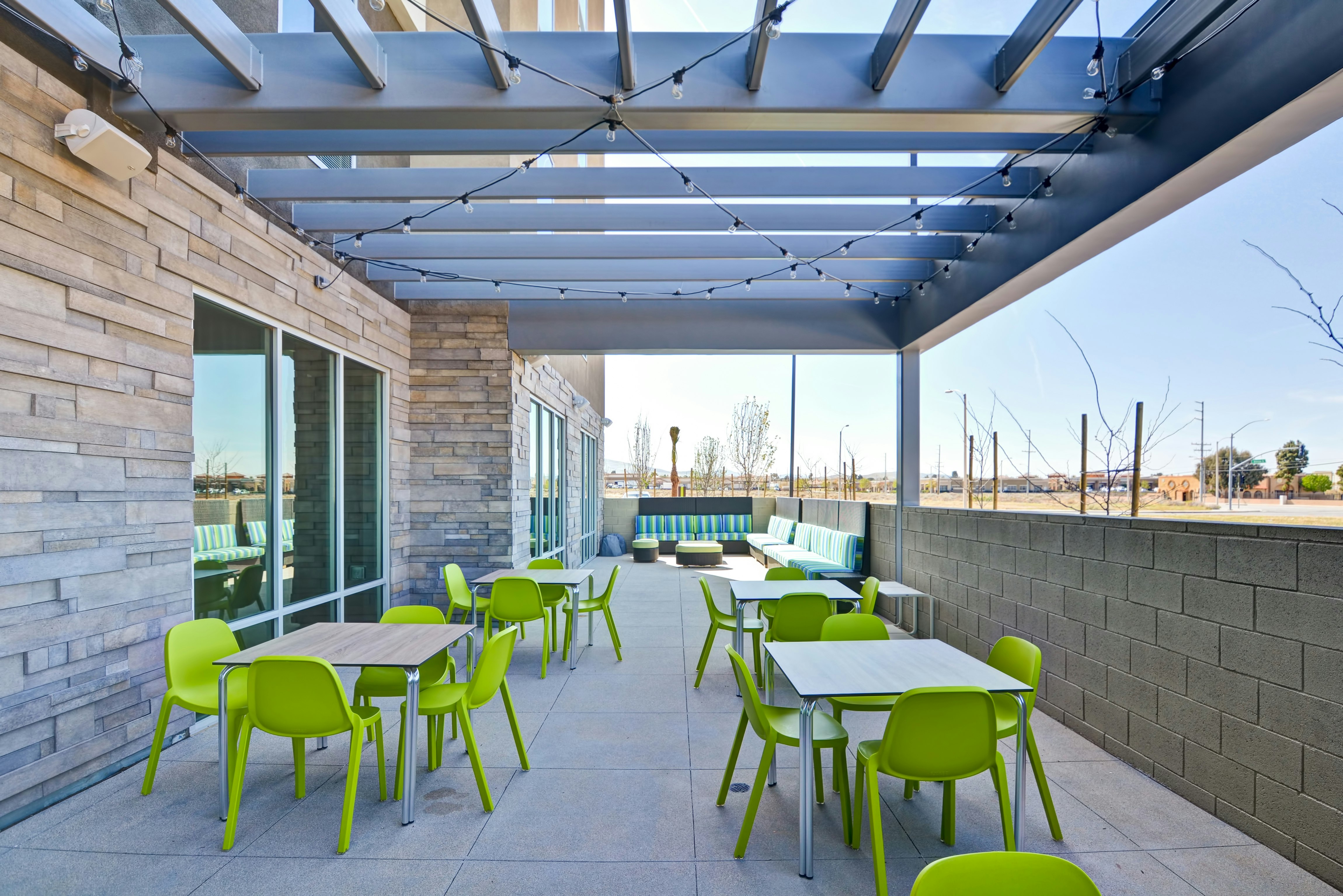 Home2 Suites By Hilton Palmdale 40/54
