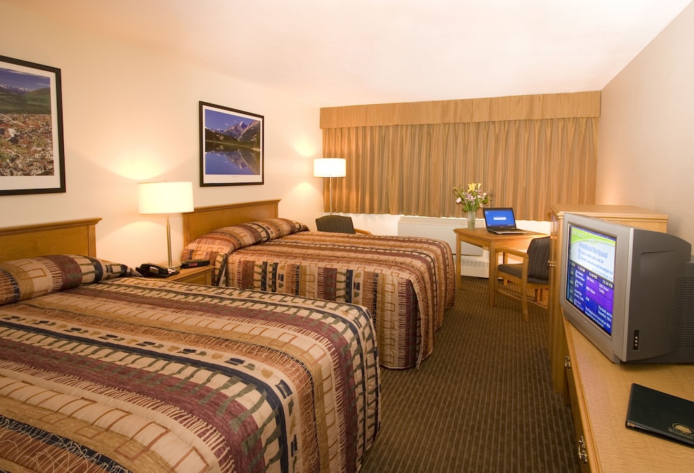 Woodlands Inn Suites 5/34