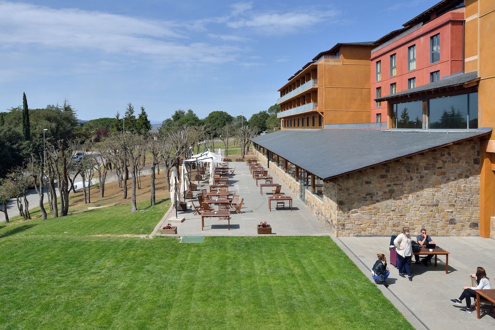El Montanya Resort & Spa 7/81