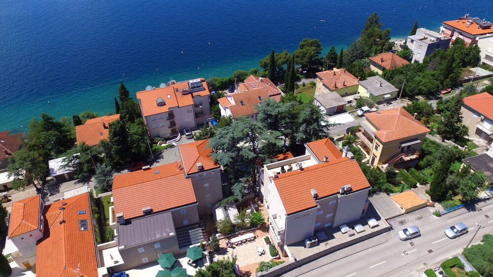 Grand Hotel Dramalj 2/50