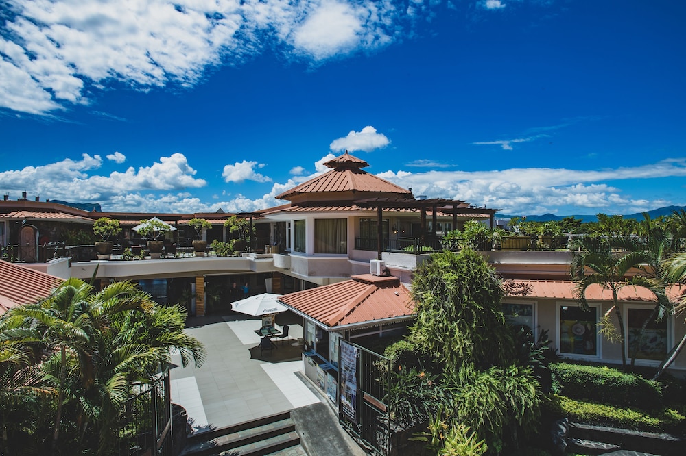 Aanari Hotel and Spa 74/82