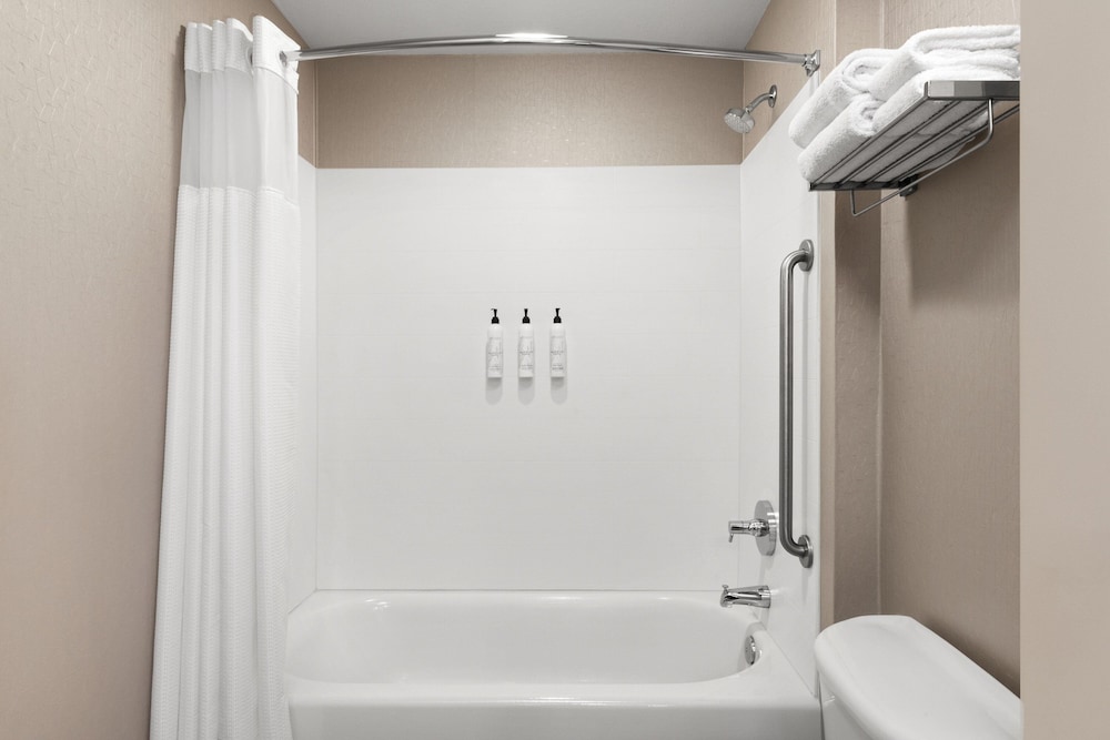 Springhill Suites By Marriott Fairbanks 48/48