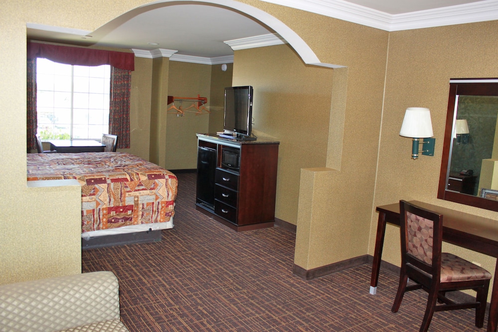 Crystal Inn Suites Spas 8/42
