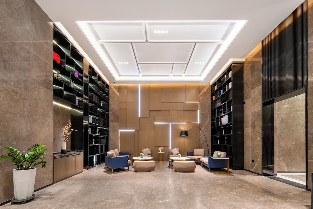 Mercure Xining Haihu CBD 8/50