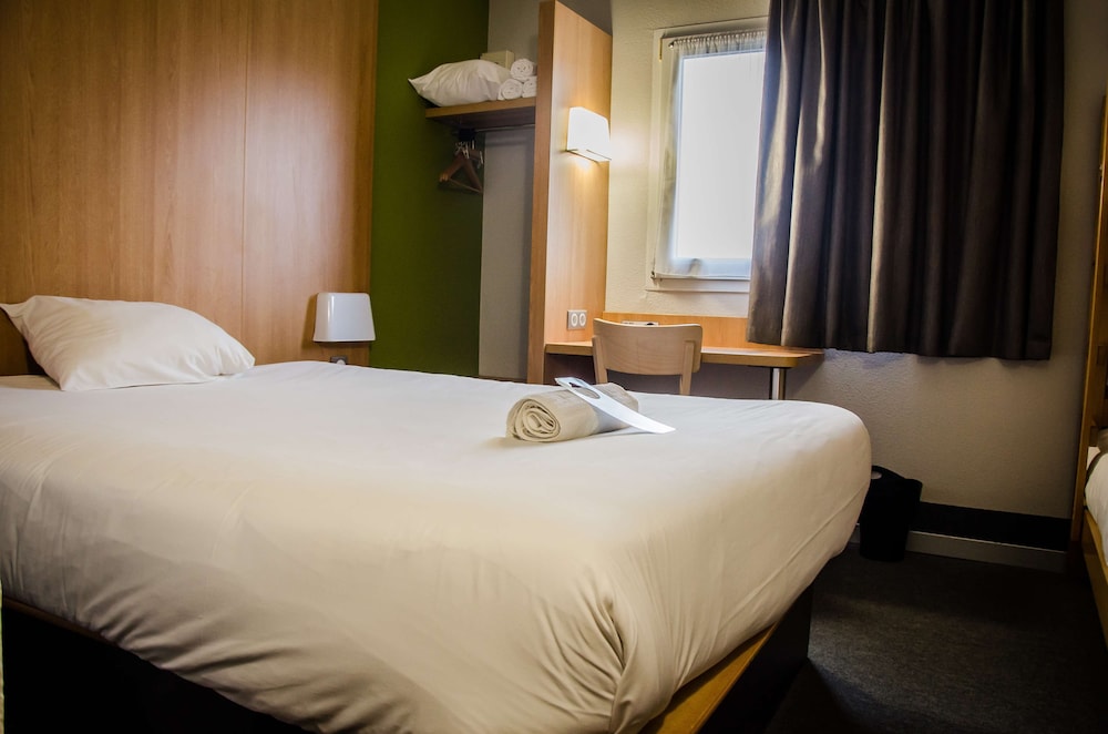 Kyriad Direct Clermont Ferrand Nord Gerzat 10/34