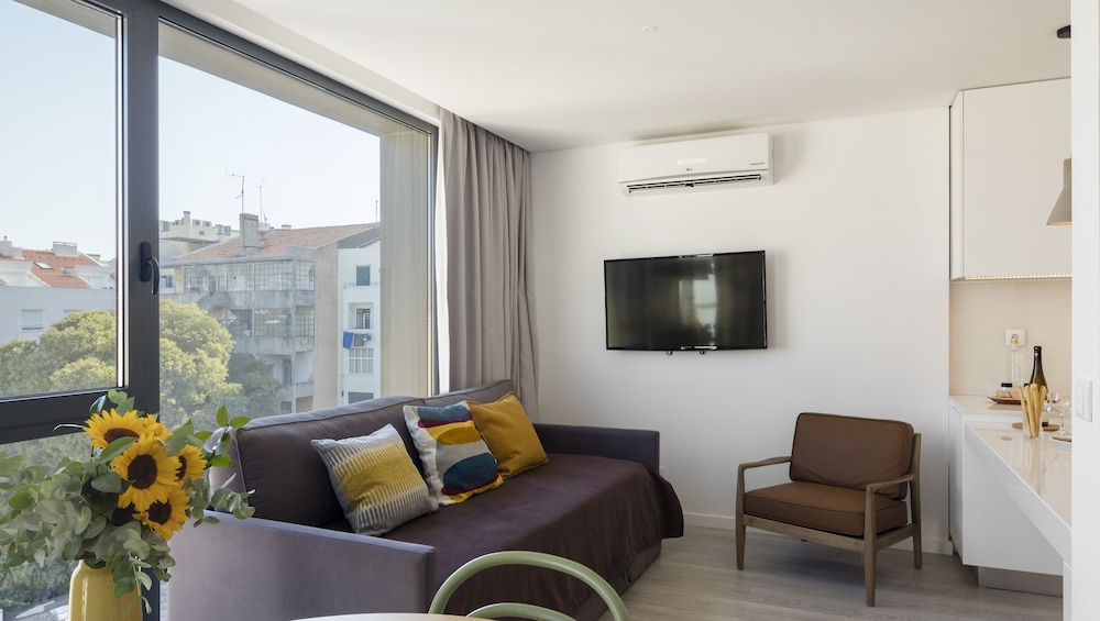 Lisbon Serviced Apartments Parque 50/66
