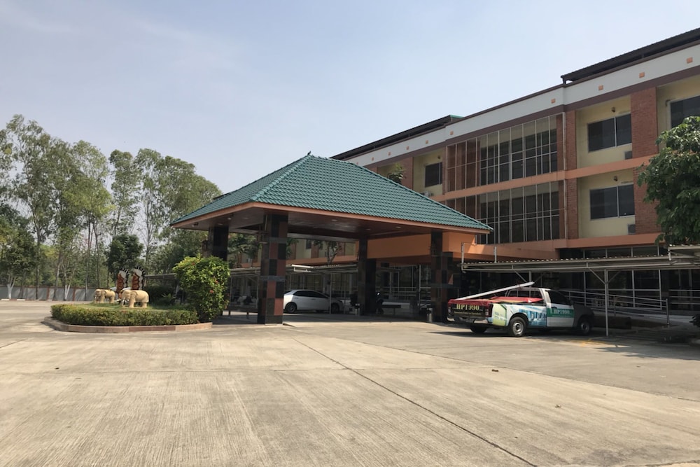 Lopburi Residence 2 Hotel And Resort 16/22