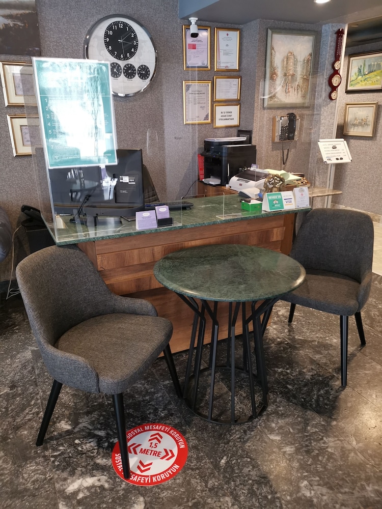 La Wisteria Boutique Hotel 57/66