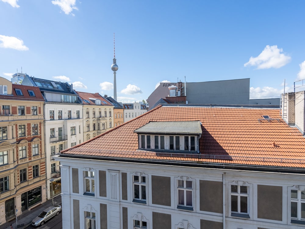 Flower's Boardinghouse Mitte 5/50