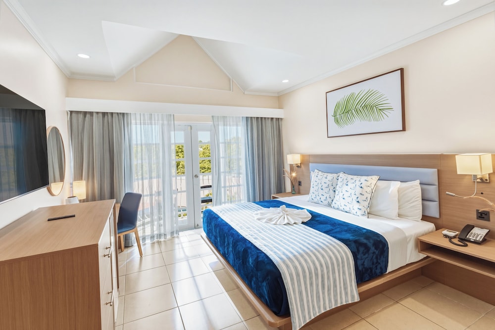 Bay Gardens Marina Haven 22/64