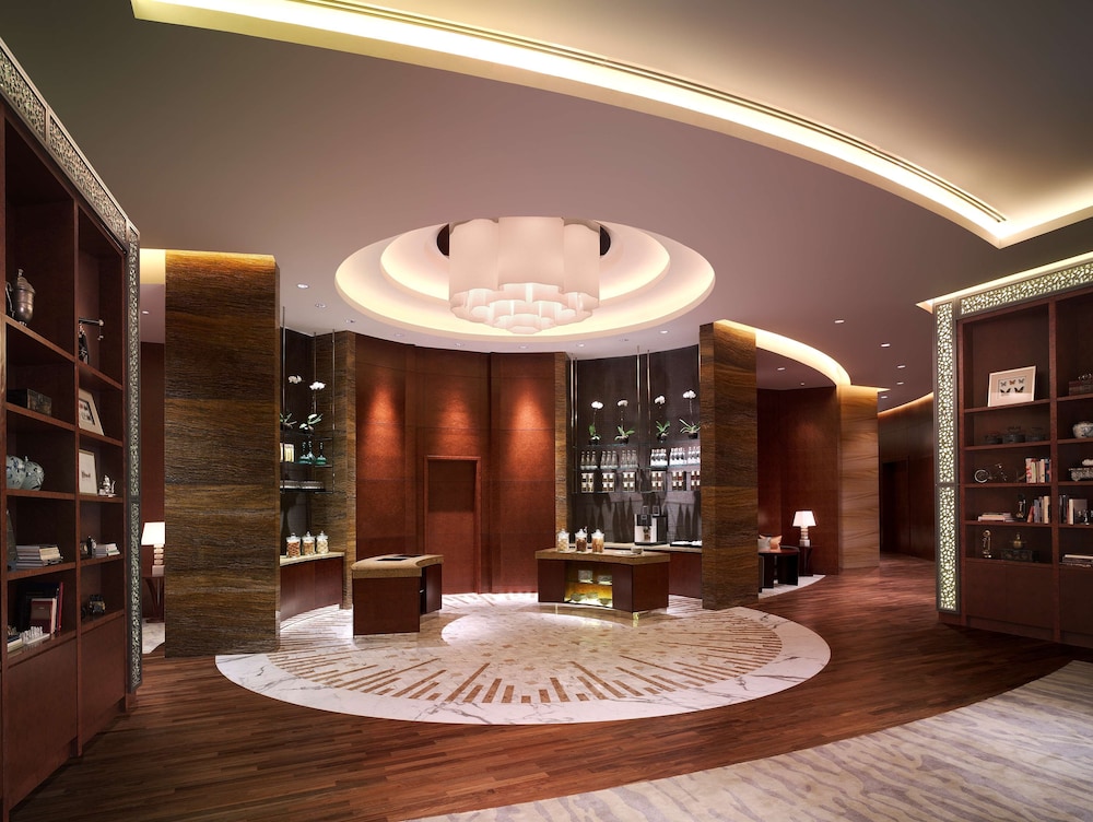 GRAND HYATT KUALA LUMPUR 8/69