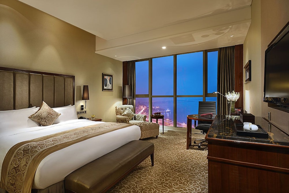 CROWNE PLAZA ZHENJIANG 18/76