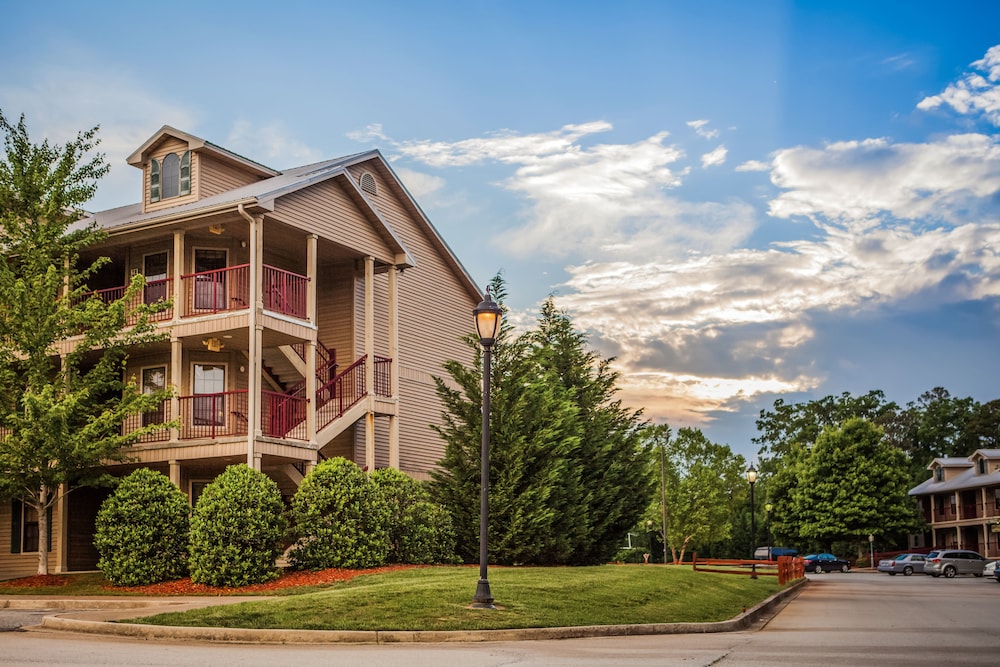 Holiday Inn Club Vacations Apple Mountain Resort 1/69