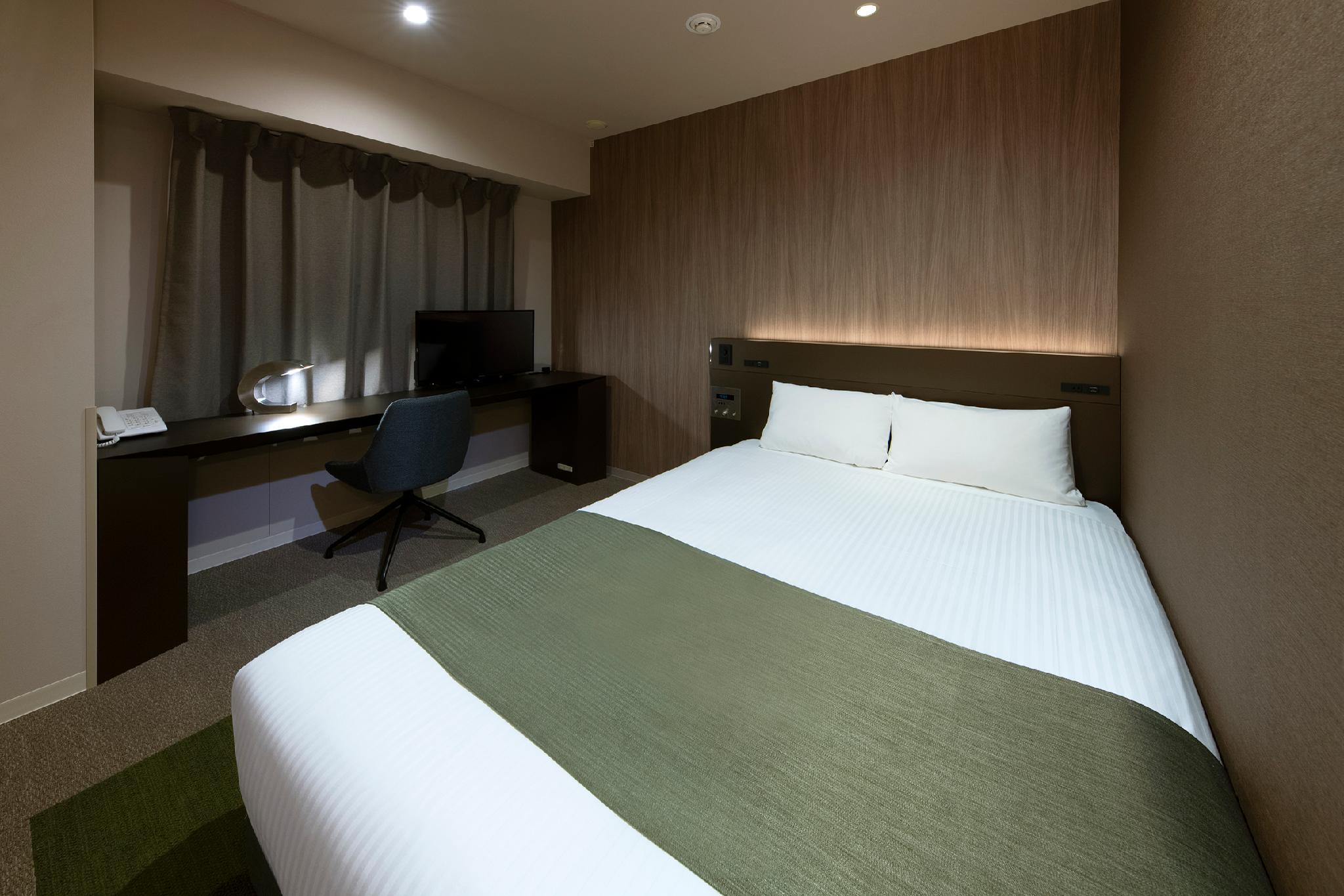 RENOVATED, MODERATE, DOUBLE BED