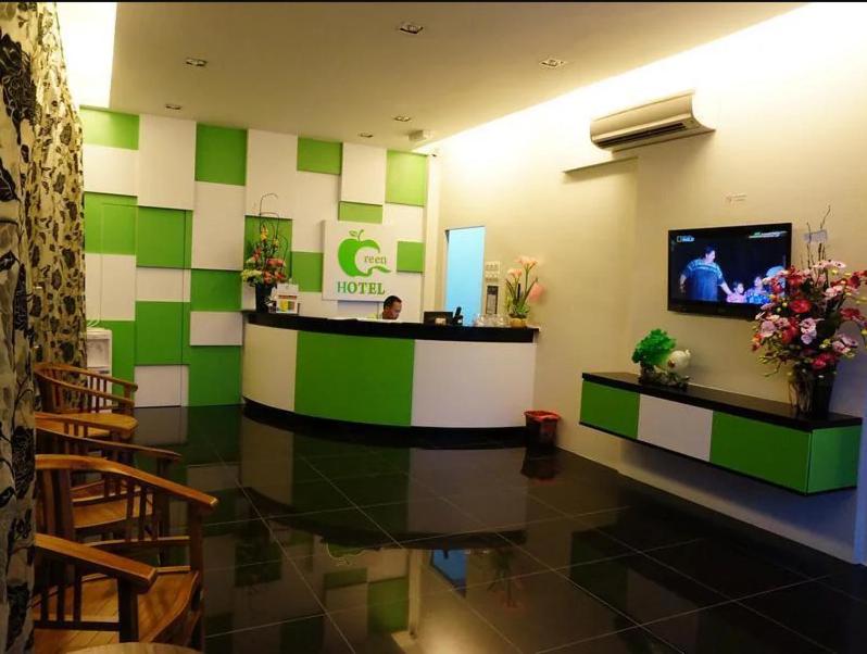 Green Hotel 12/15