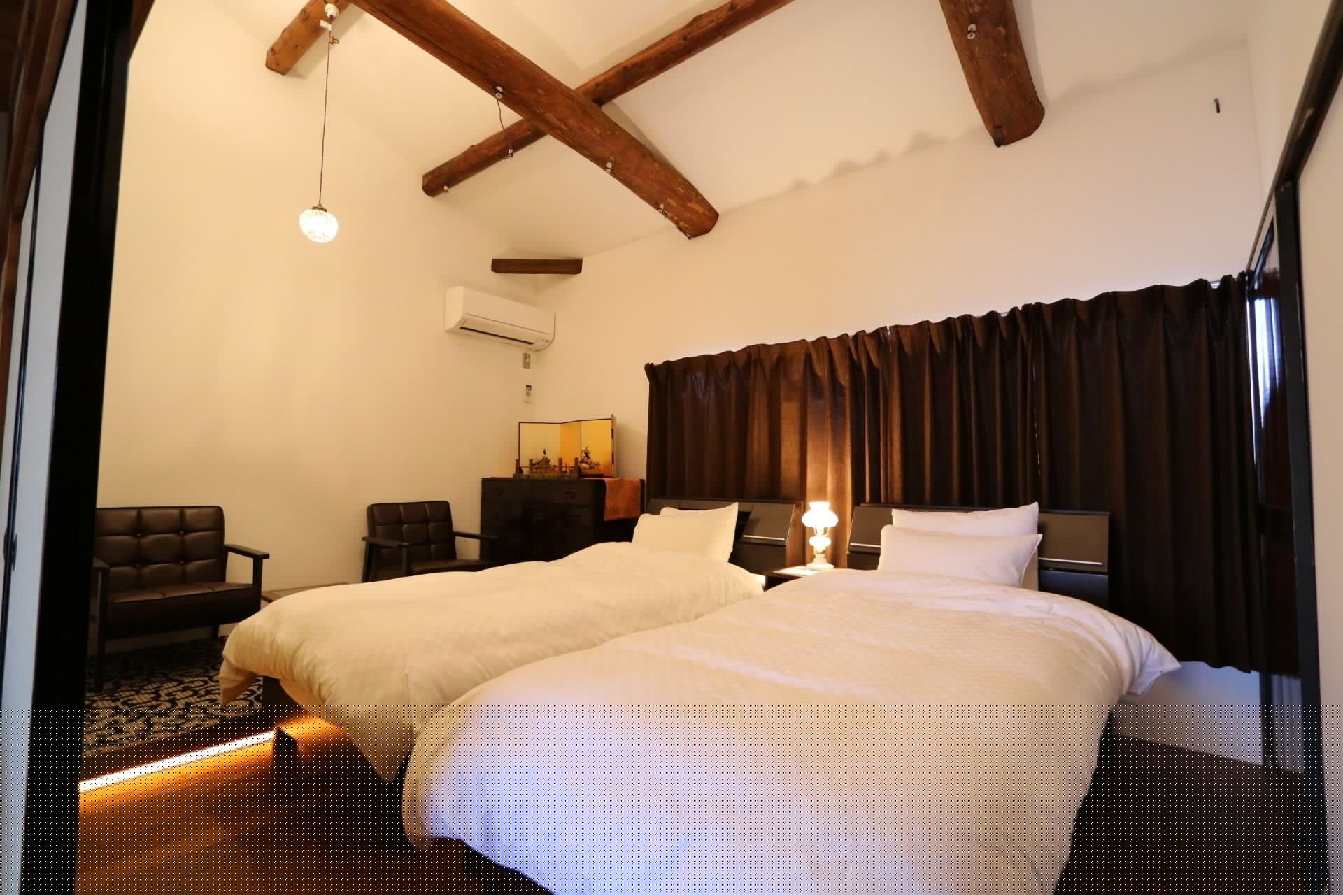 Private Holiday Home, Twin Beds, 6 Futon Beds