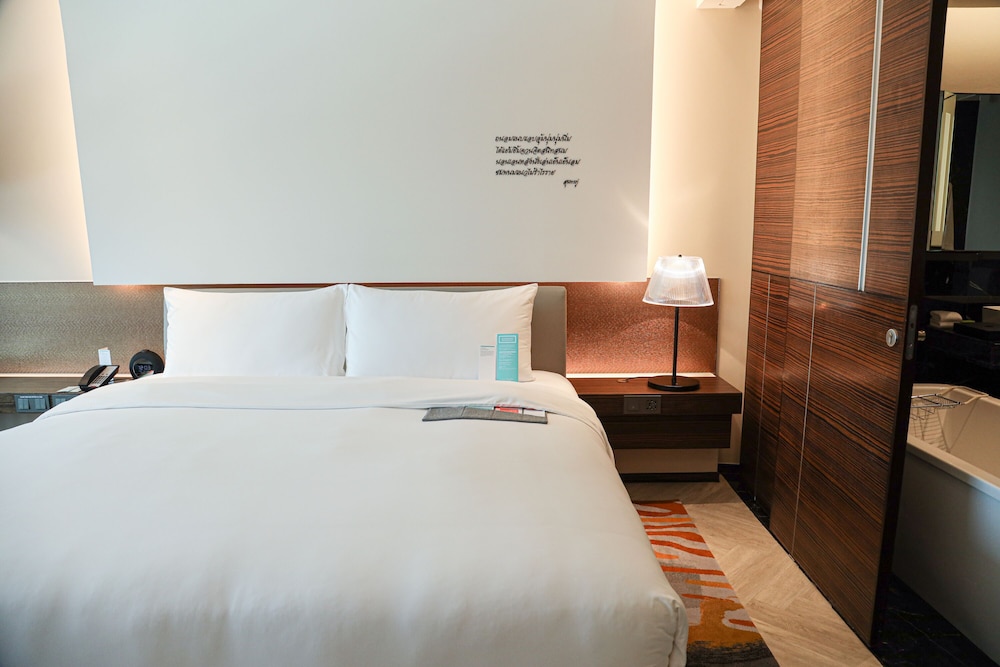 LE MERIDIEN BANGKOK 7/43
