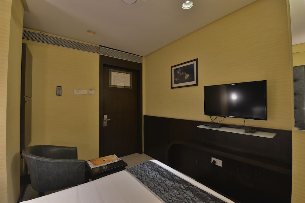 Hotel The Golden Oak 15/36