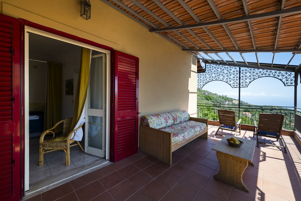 Agriturismo Fattoria Terranova 43/73