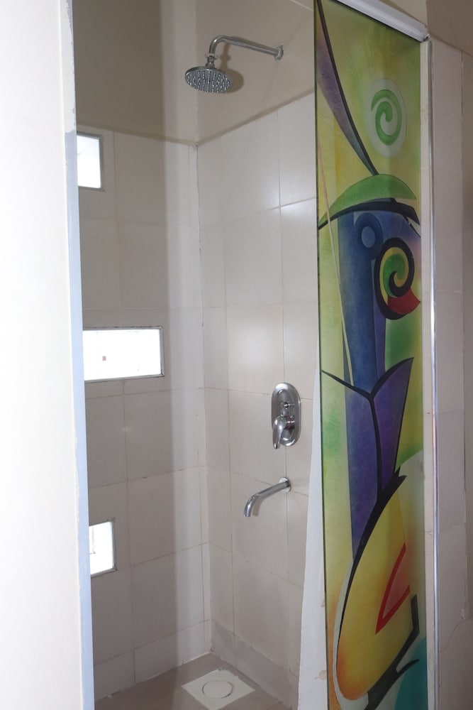 METROPOLE HOTEL 20/51