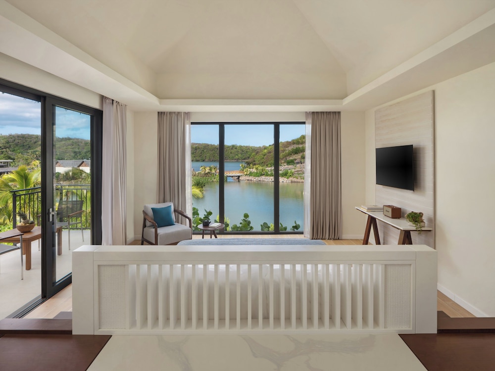 1 Bedroom, Villa, King Bed, Lagoon View, Living Area, Private Pool