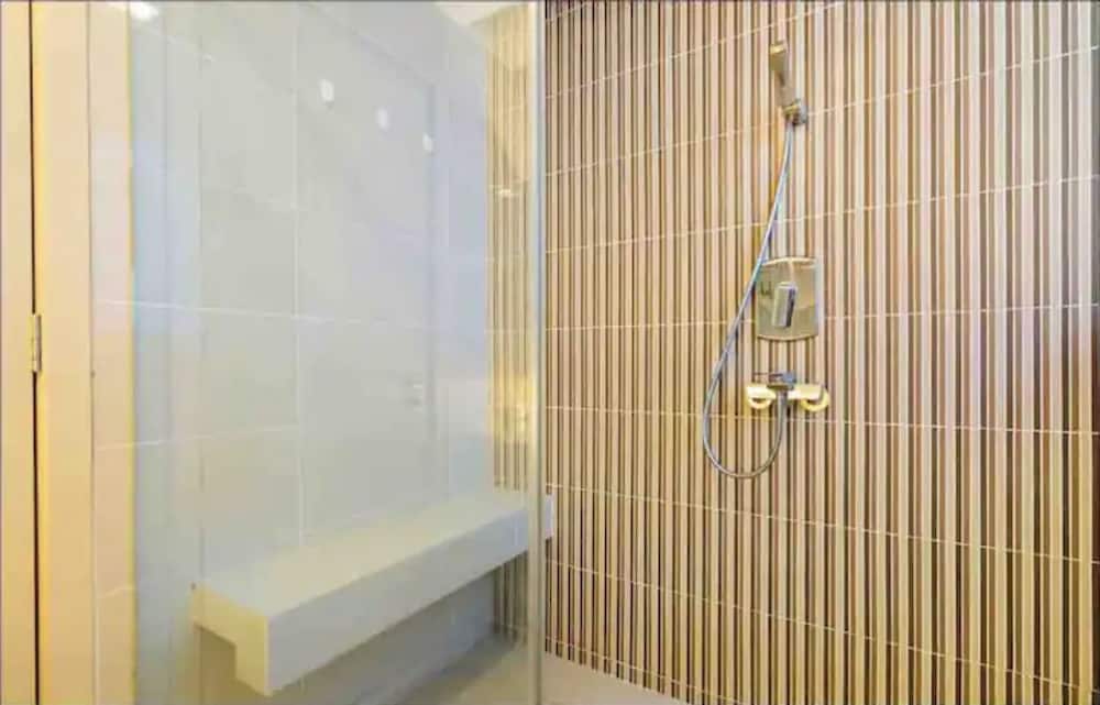 Airporter Bukit Bintang Residence 50/50