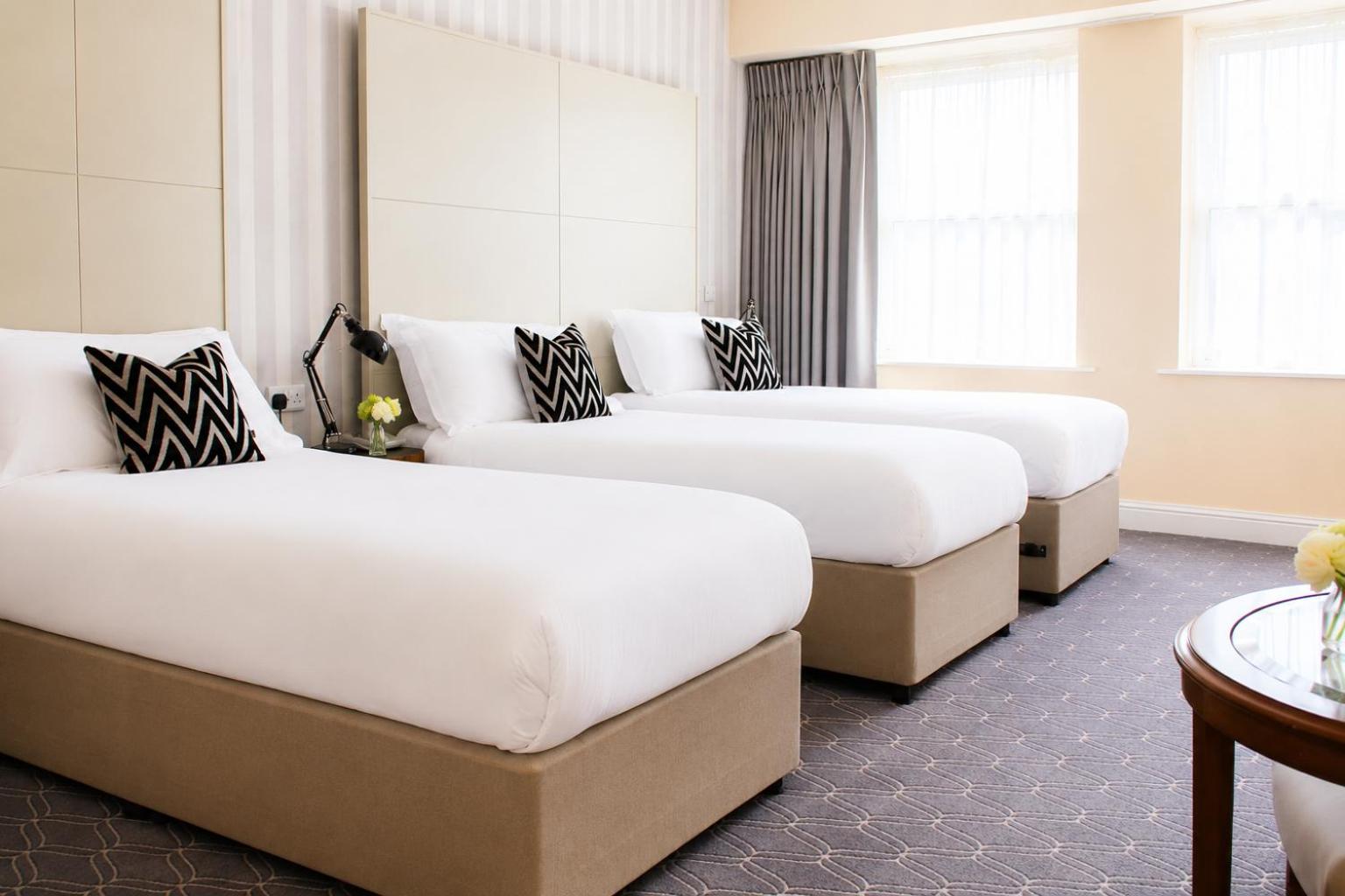 Room, Triple, Summerhill House 3/5