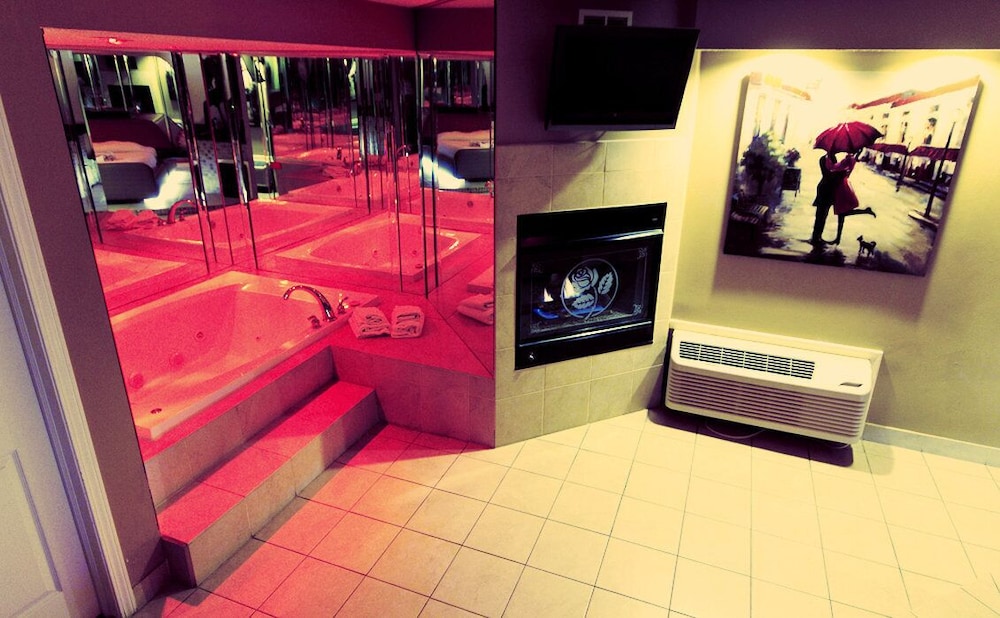 Essence Suites 21/28