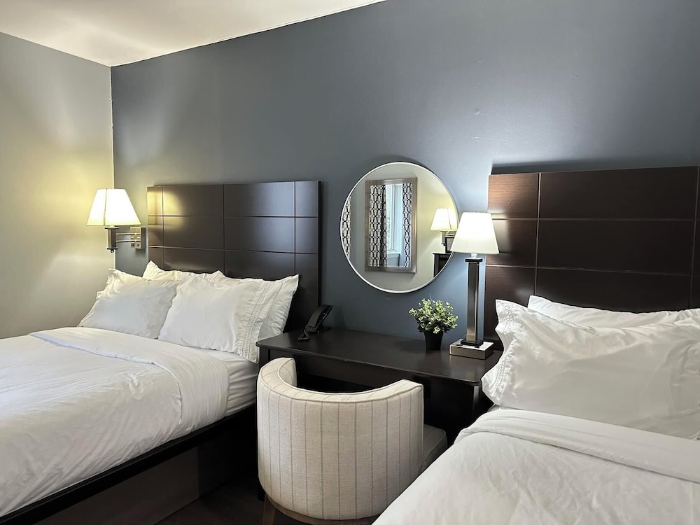 MainStay Inn 24/46