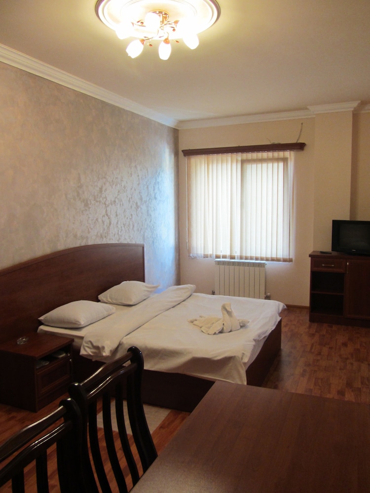 Primer Hotel 37/49