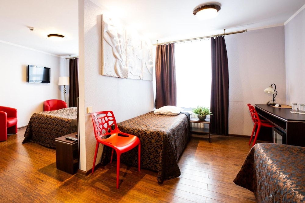Primo Hotel 30/69