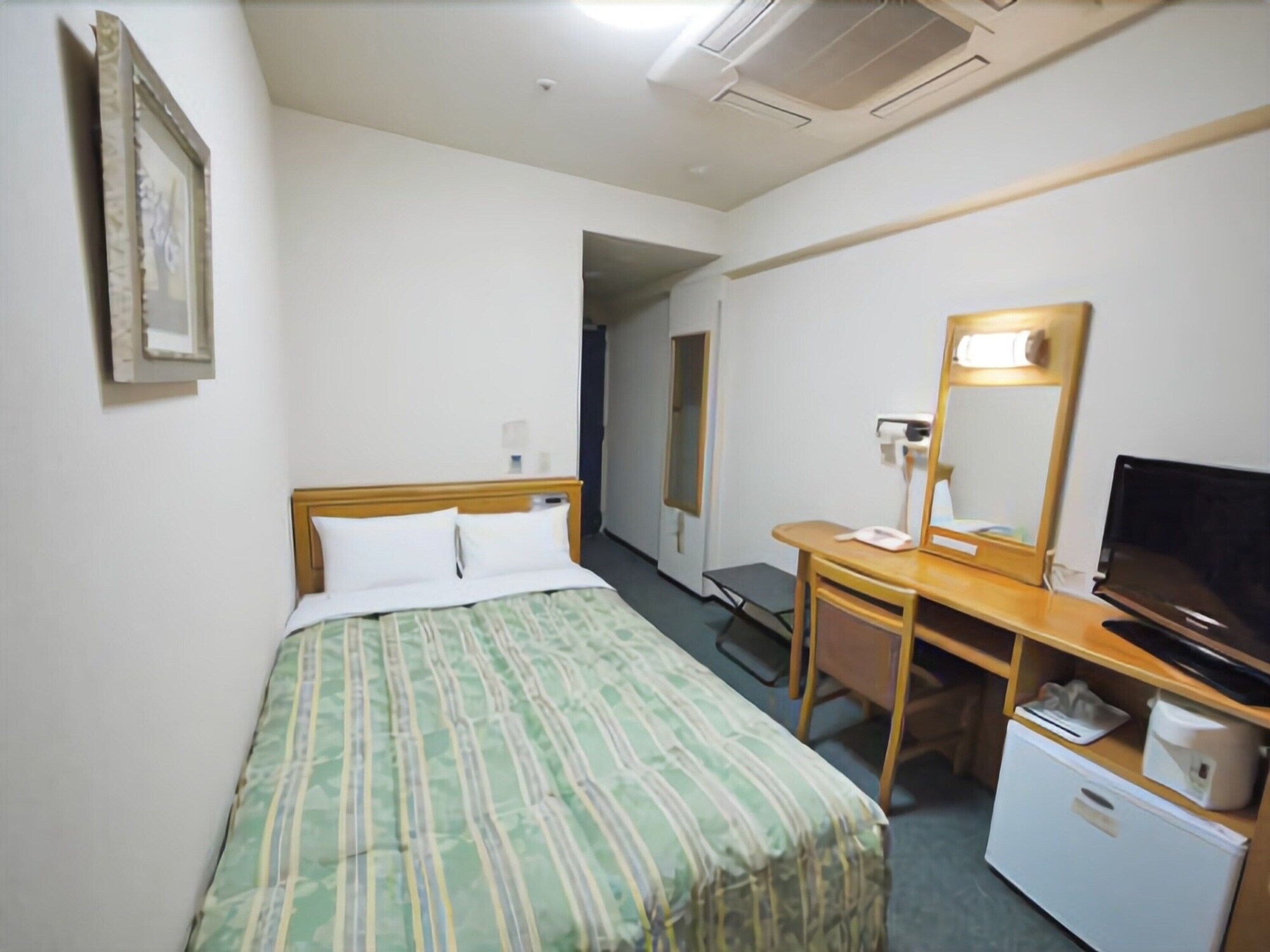 ROOM, SEMI DOUBLE BED, SMOKING