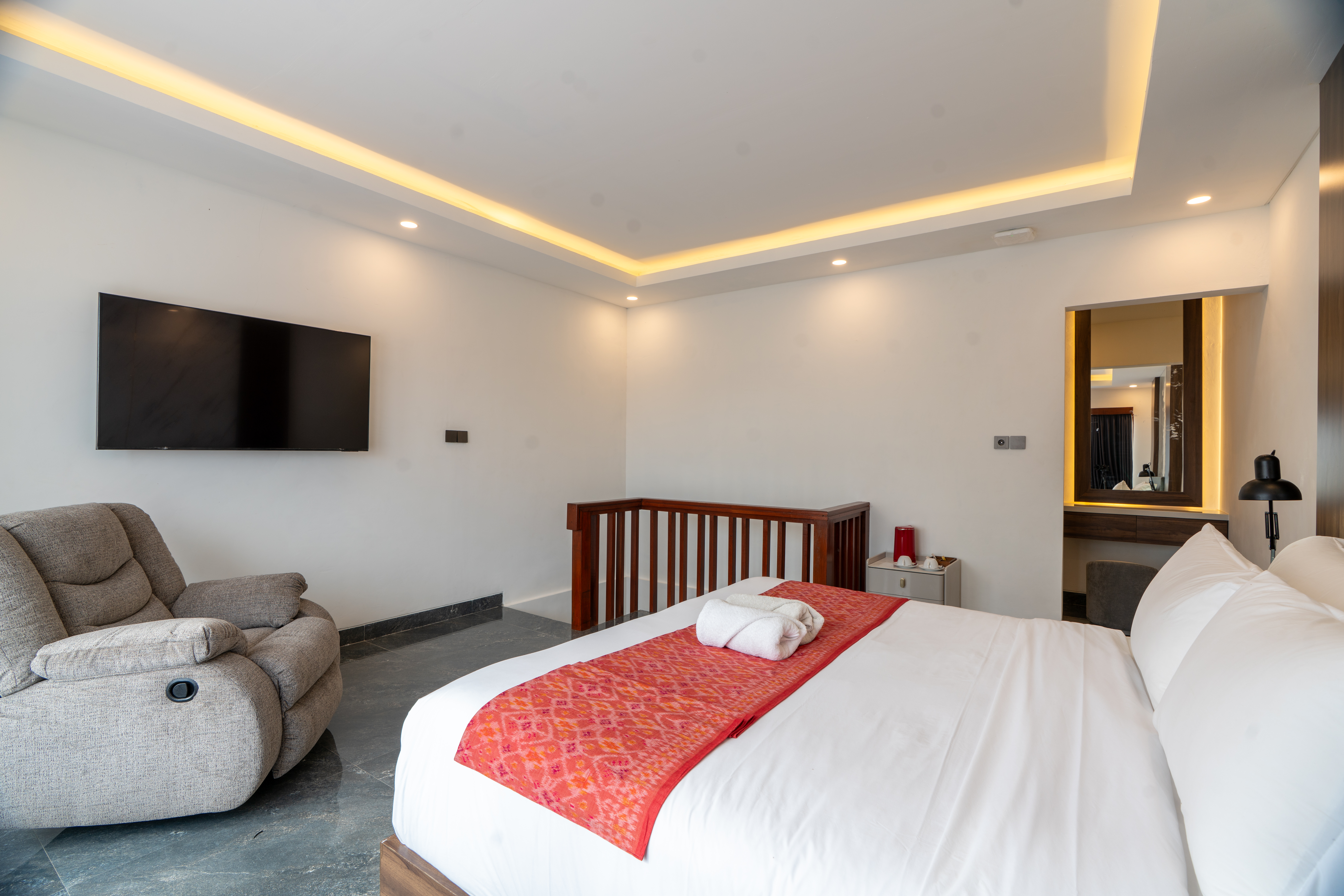 1 BEDROOM, GARDEN POOL, VILLA