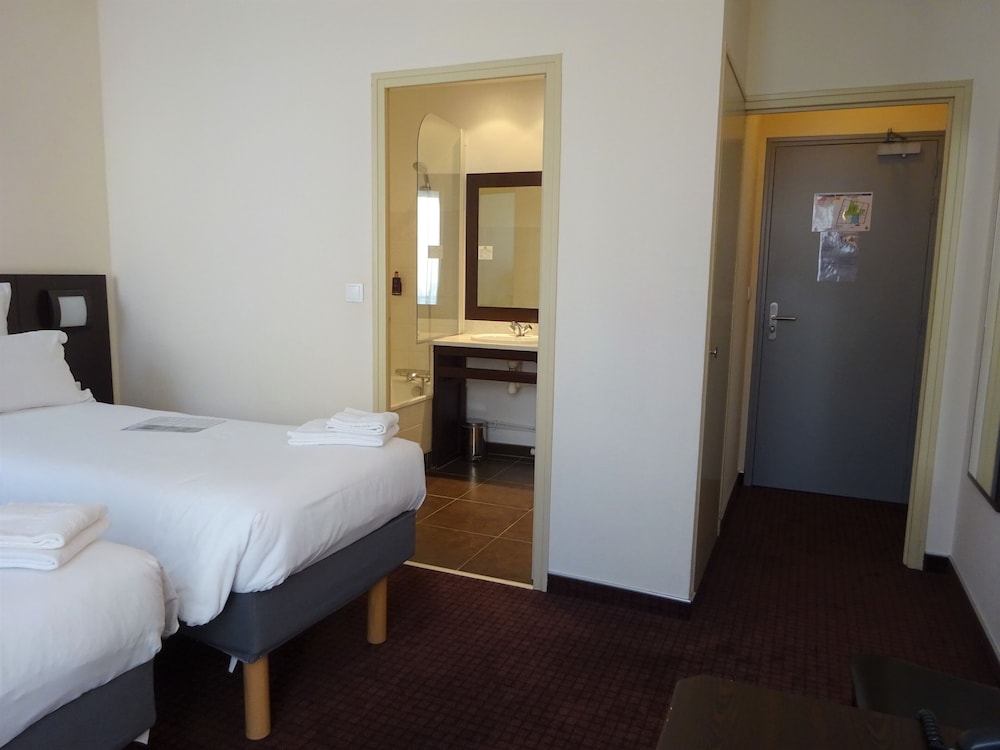 Hotel de L Apos Europe 13/69
