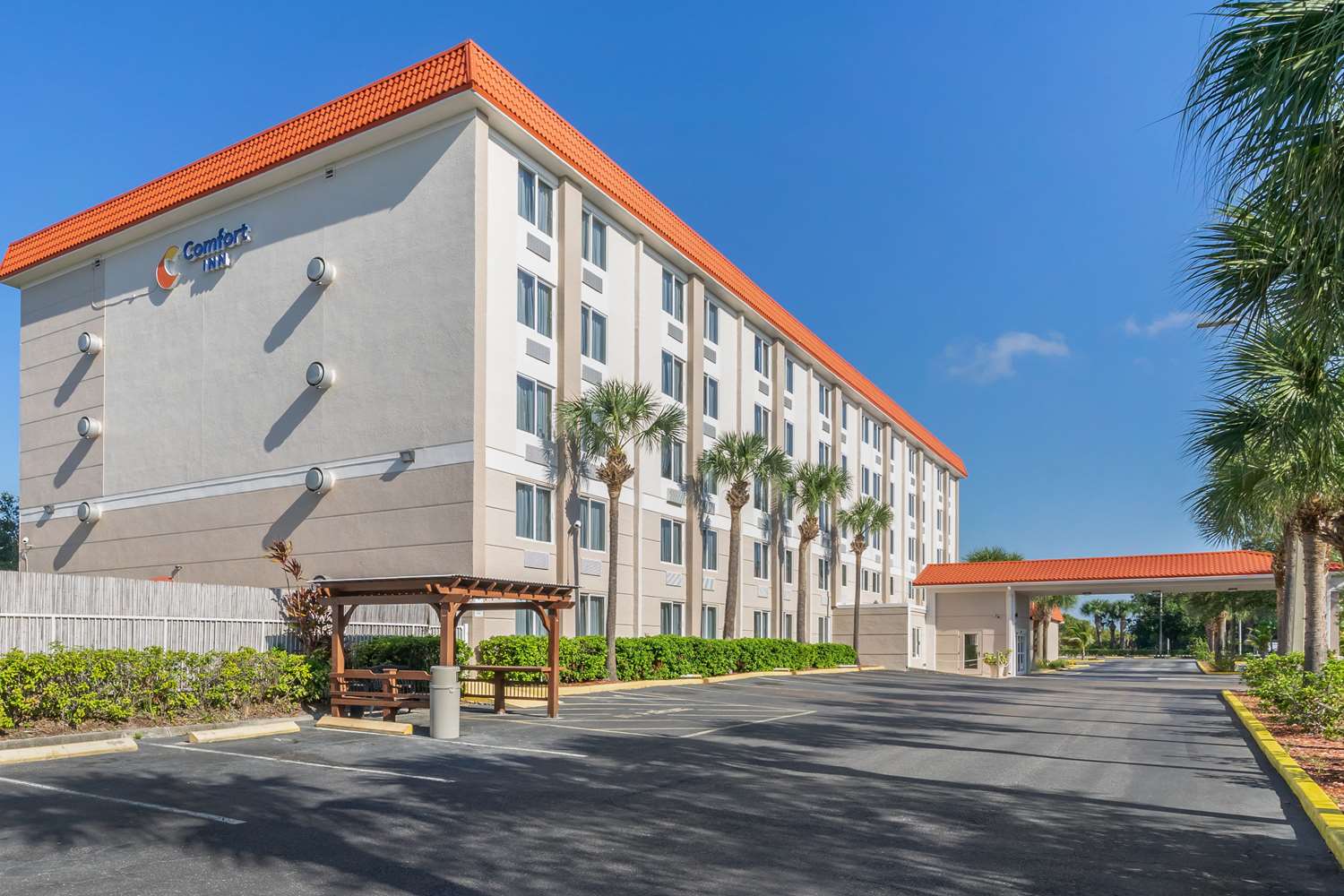 Comfort Inn St Petersburg North, FL 15/18