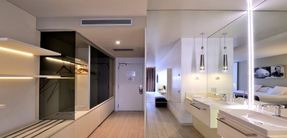 Grums Barcelona Hotel 27/45