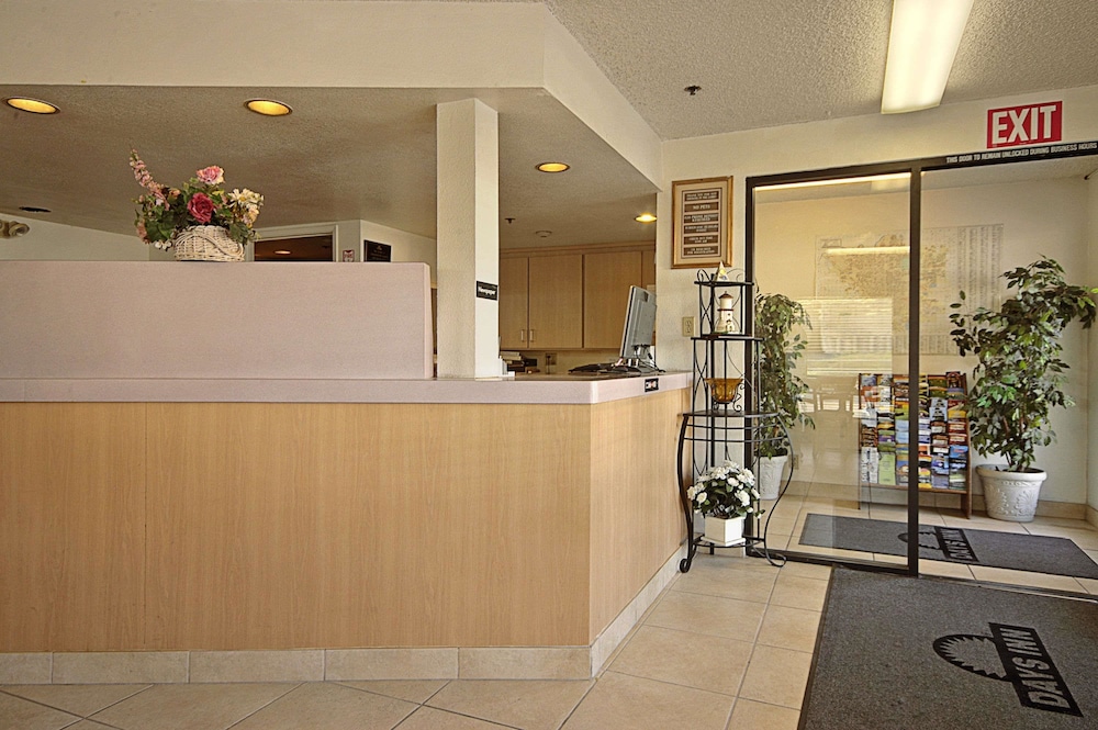 Days Inn By Wyndham Fresno South 3/38