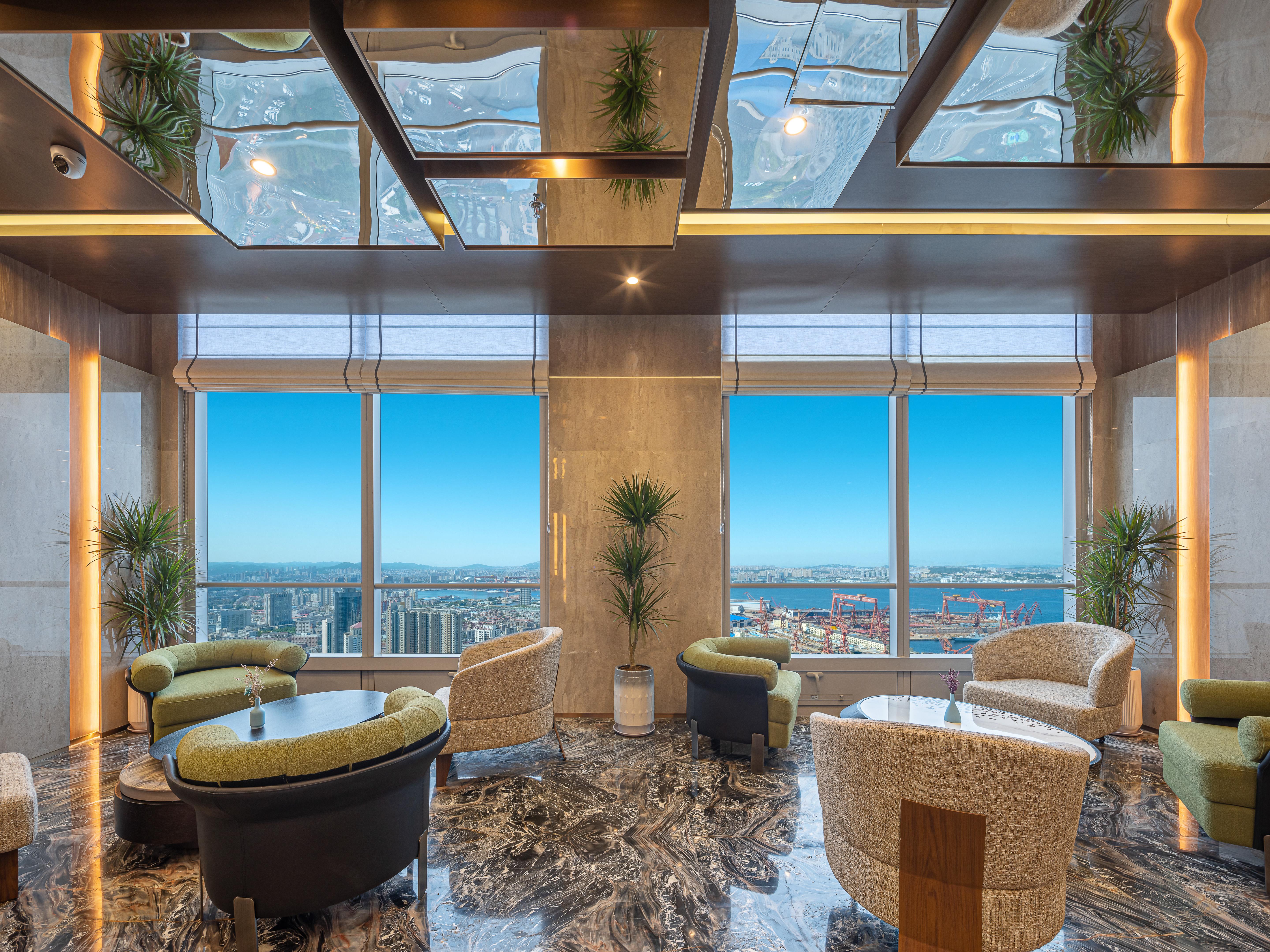 Novotel Dalian Zhongshan Square 21/36