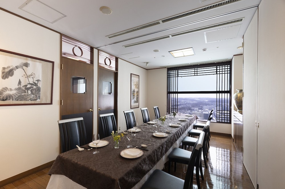 Hotel Emisia Sapporo 55/65