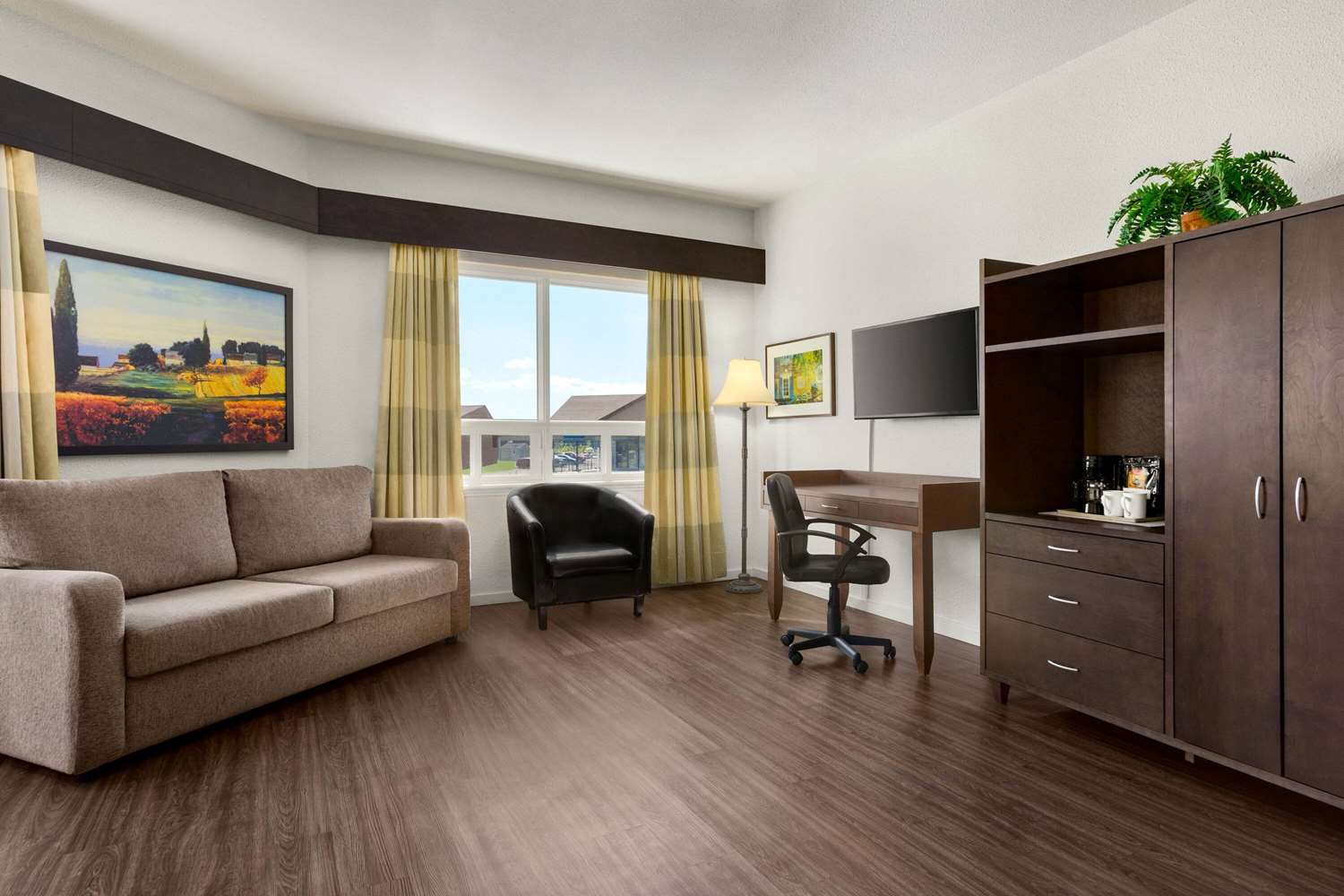 Days Inn By Wyndham Montmagny 21/34