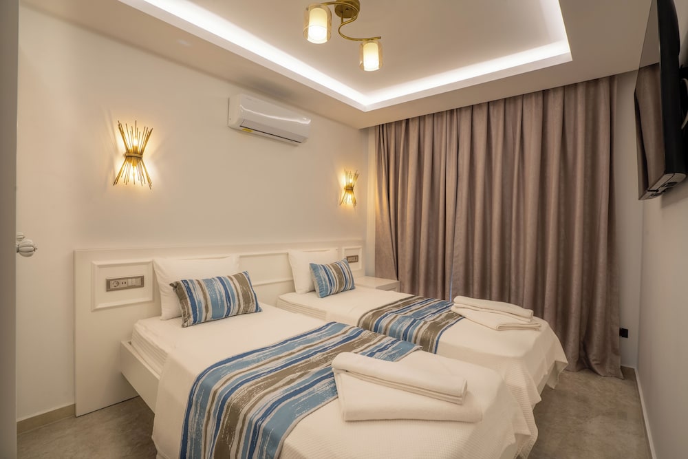 Muhtar Hotel 11/49