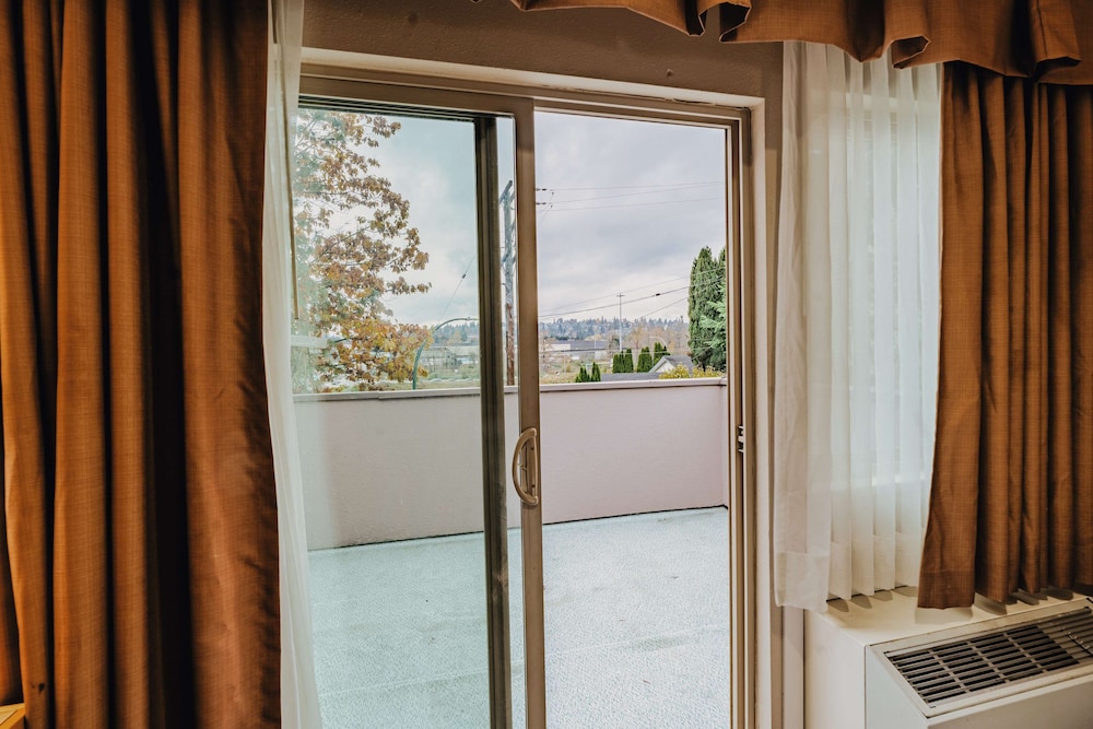 SureStay Plus by Best Western Coquitlam 23/50