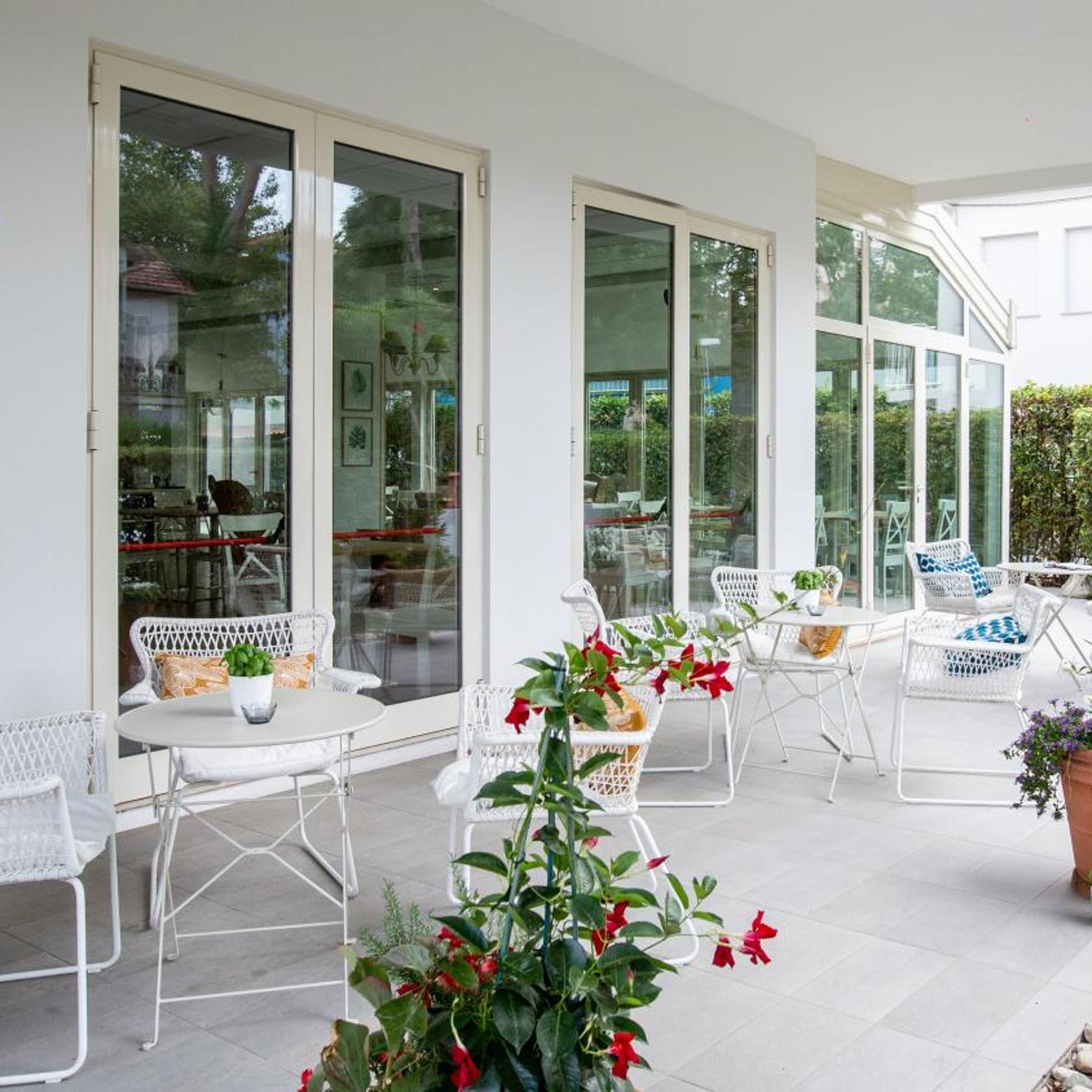 Villa Rosa 33/38
