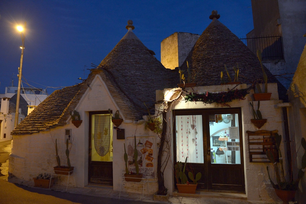 GIARDINO DEI TRULLI 28/32